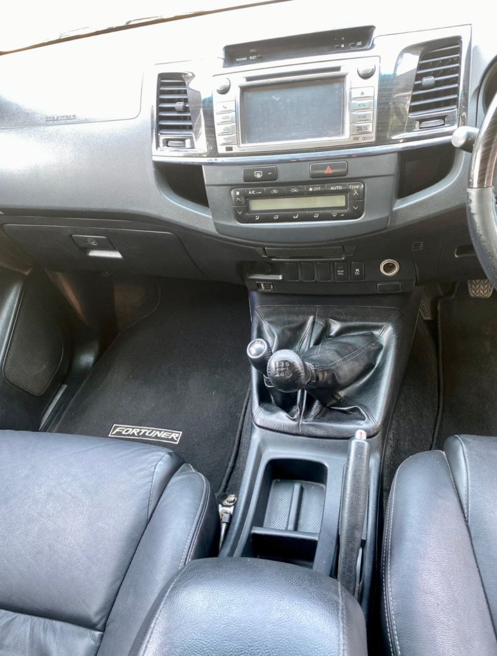2015 Toyota Fortuner 3.0 C-4D 6