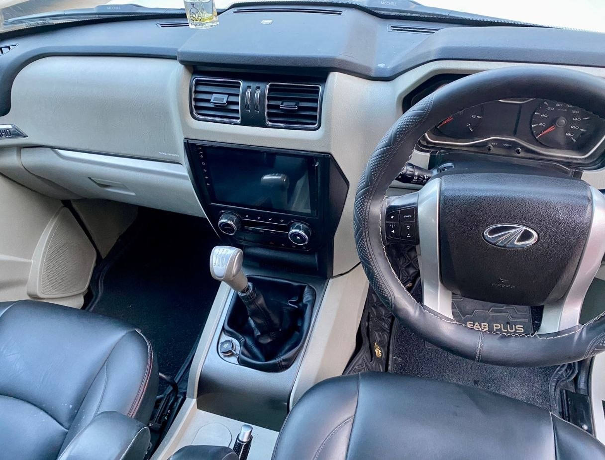 2017 Mahindra Scorpio S10 6