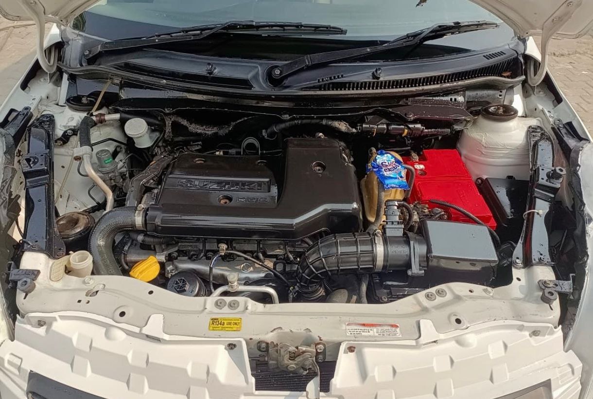 2011 Suzuki Swift LDI 5