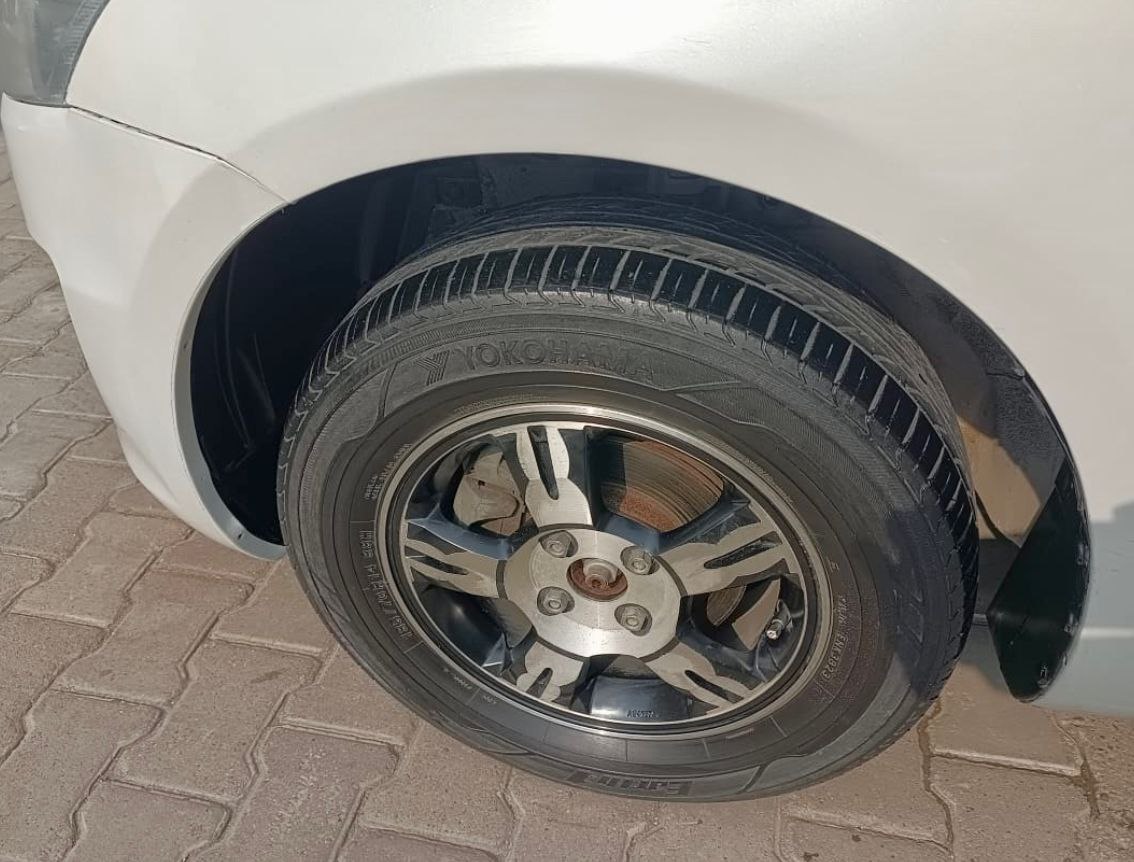 2011 Suzuki Swift LDI 6