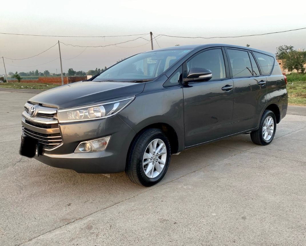 2017 Toyota Innova CRYSTA G 3