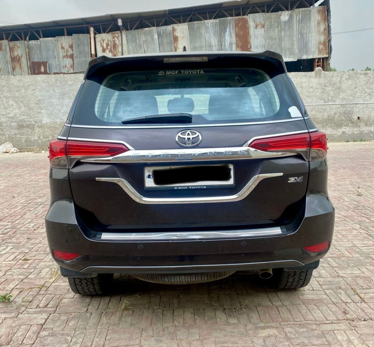 2017 Toyota Fortuner 4x4 3